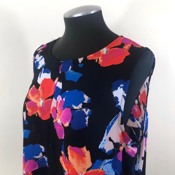 Vince Camuto - Floral Sleeveless Peplum Top - Picture 9 of 11